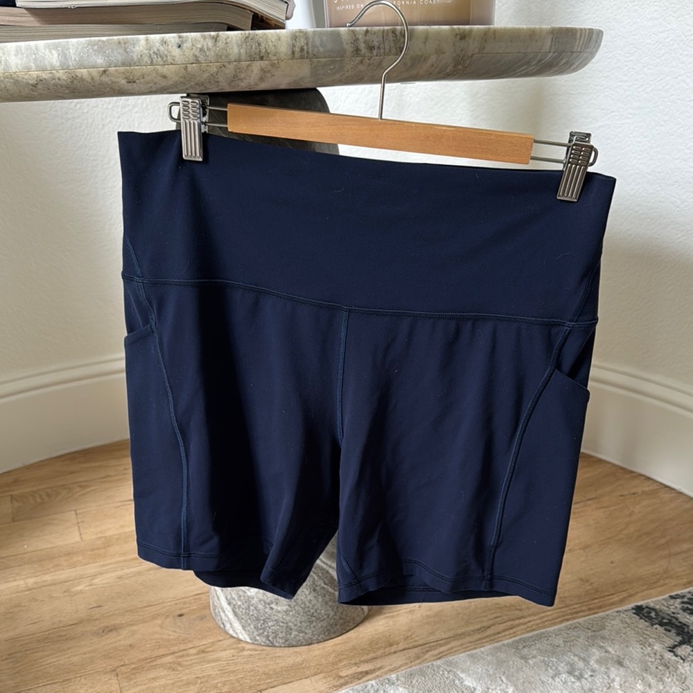 Lululemon True Navy shorts with pockets 6” inseam
